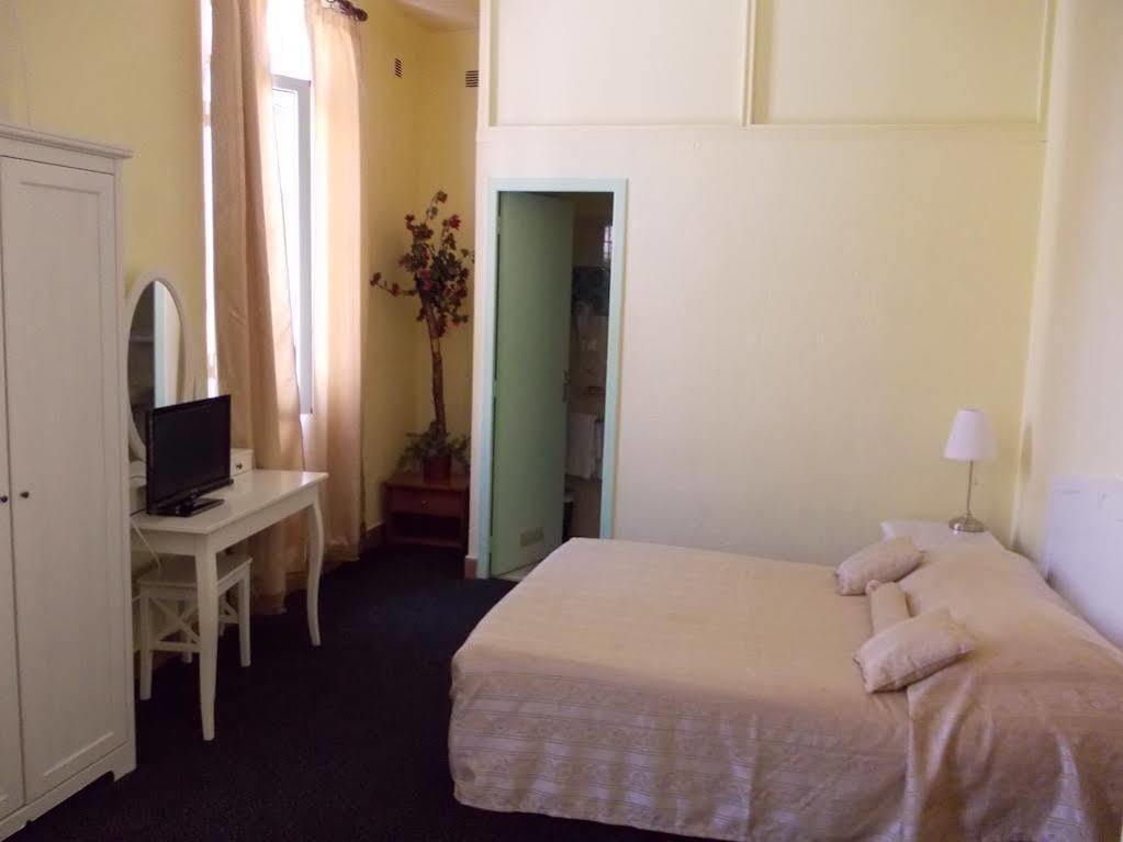 Hotel Neptune Cannes Bagian luar foto